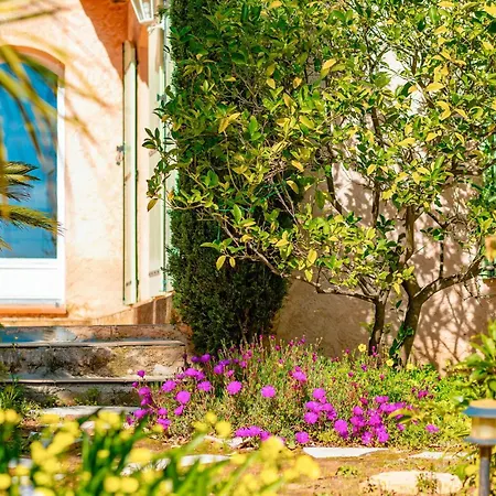 Awesome In Saint-raphael With Wifi Holiday home Saint-Raphael (Var)