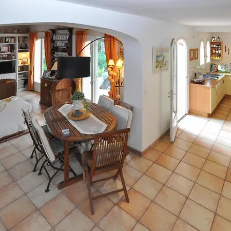Awesome In Saint-raphael With Wifi Holiday home Saint-Raphael (Var)