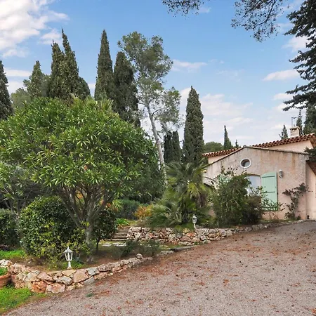 Casa vacanze Awesome In Saint-raphael With Wifi