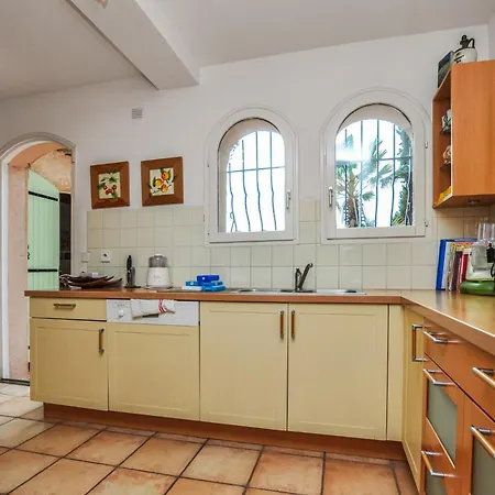 Awesome In Saint-raphael With Wifi Saint-Raphael (Var)