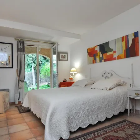 Awesome In Saint-raphael With Wifi Holiday home Saint-Raphael (Var)